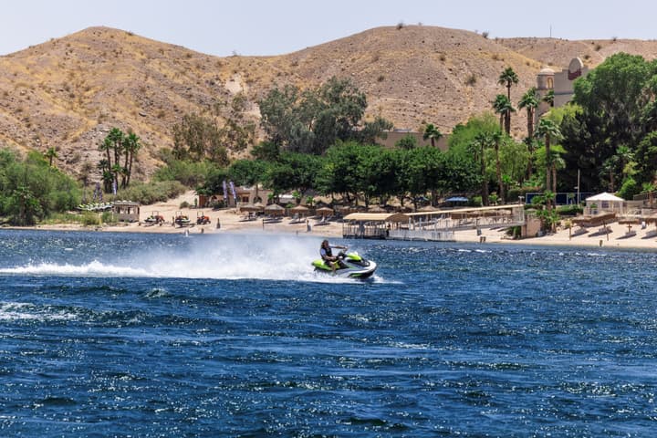 Harrah’s Laughlin Beach Resort & Casino - A Caesars Rewards Destination