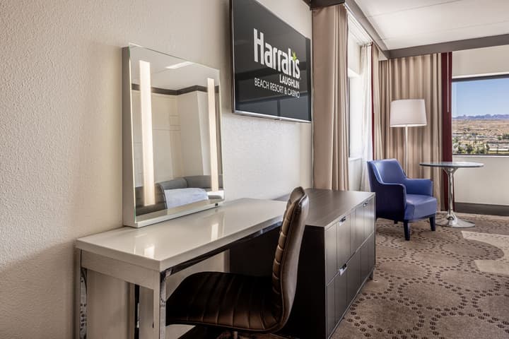 Harrah’s Laughlin Beach Resort & Casino - A Caesars Rewards Destination