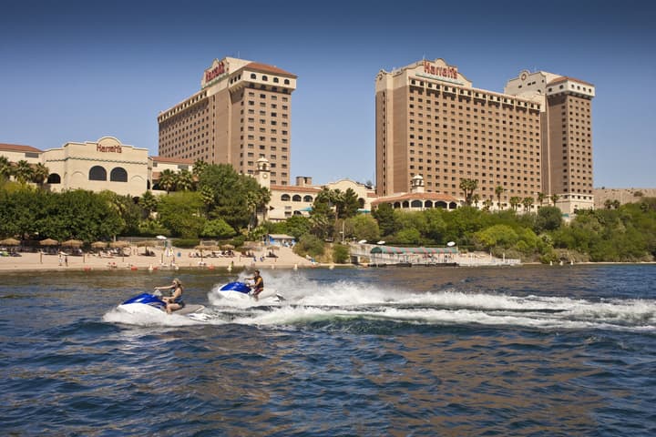 Harrah’s Laughlin Beach Resort & Casino - A Caesars Rewards Destination