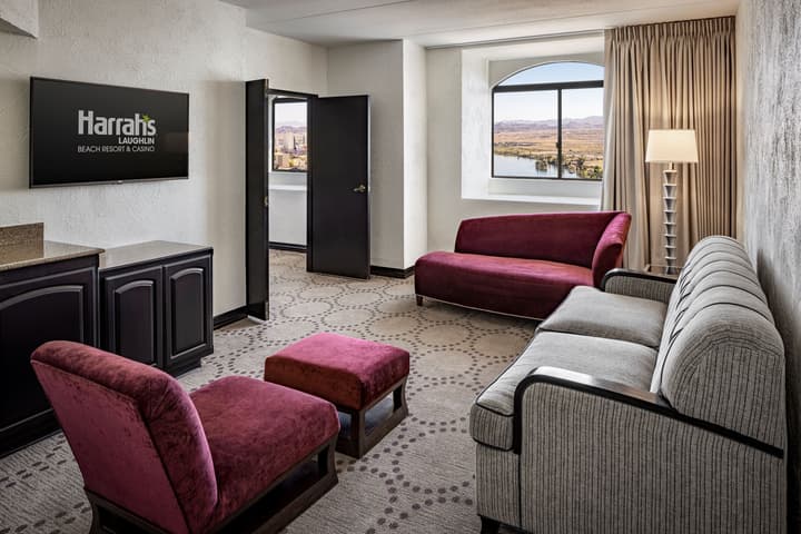 Harrah’s Laughlin Beach Resort & Casino - A Caesars Rewards Destination