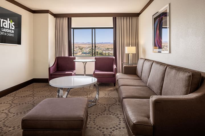 Harrah’s Laughlin Beach Resort & Casino - A Caesars Rewards Destination