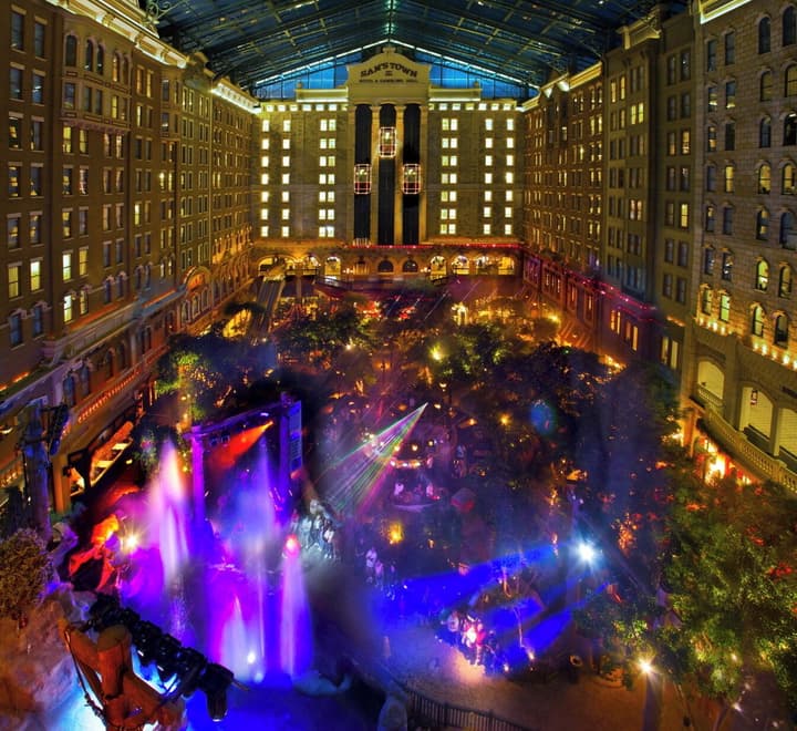 Sam's Town Hotel & Gambling Hall