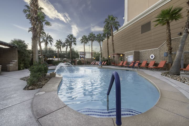 Sam's Town Hotel & Gambling Hall