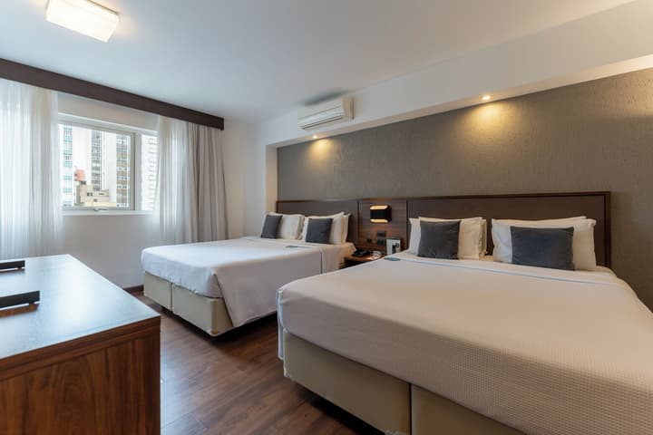 Hotel Deville Curitiba