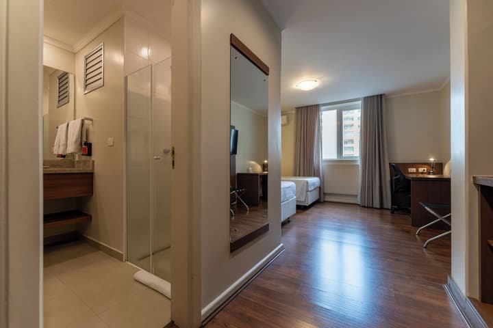 Hotel Deville Curitiba