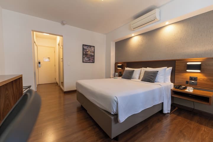 Hotel Deville Curitiba
