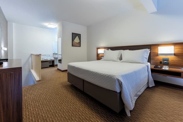 Hotel Deville Curitiba