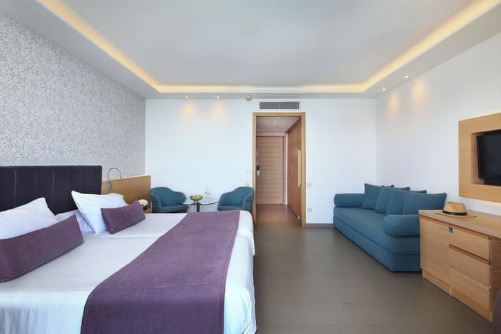 Royal Apollonia by Louis Hotels