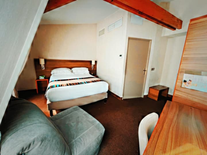 Holiday Inn Paris - Montmartre by IHG