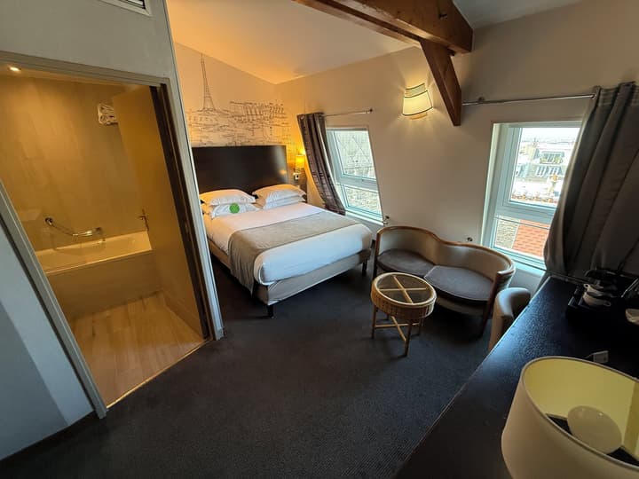 Holiday Inn Paris - Montmartre by IHG