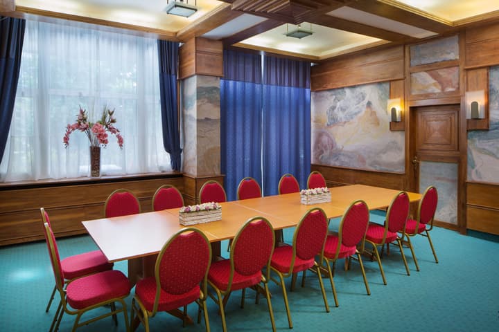 Hotel Benczur
