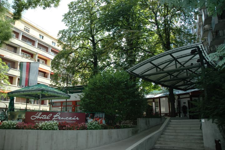 Hotel Benczur