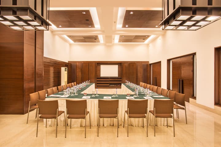 Trident, Agra