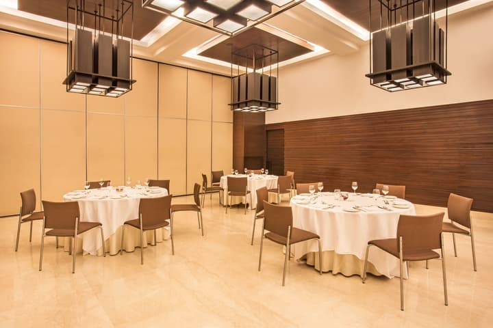 Trident, Agra