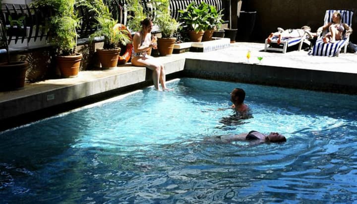 Fariyas Hotel
