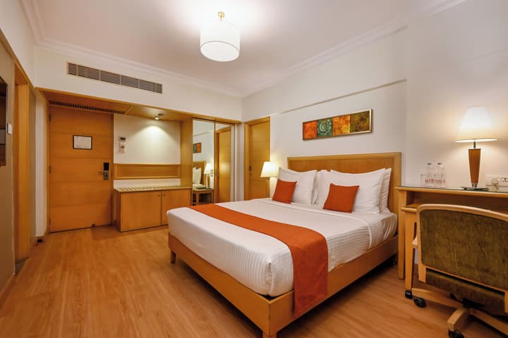 Fariyas Hotel