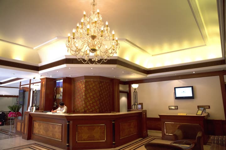 Fariyas Hotel