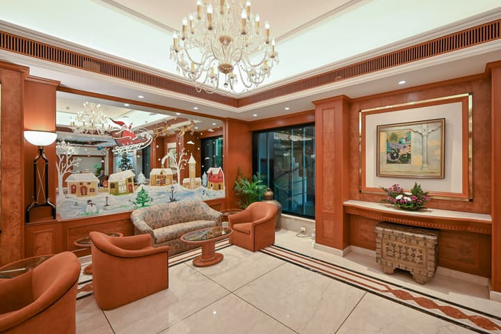 Fariyas Hotel