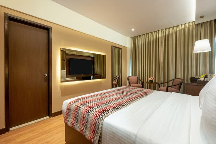 Fariyas Hotel