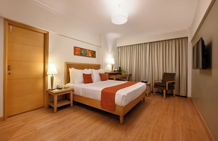 Fariyas Hotel