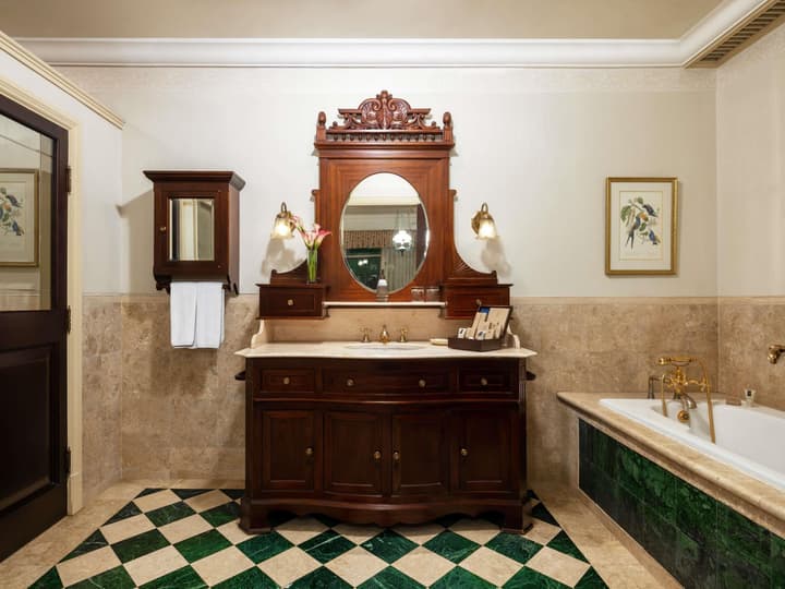 Hotel Majapahit Surabaya - MGallery