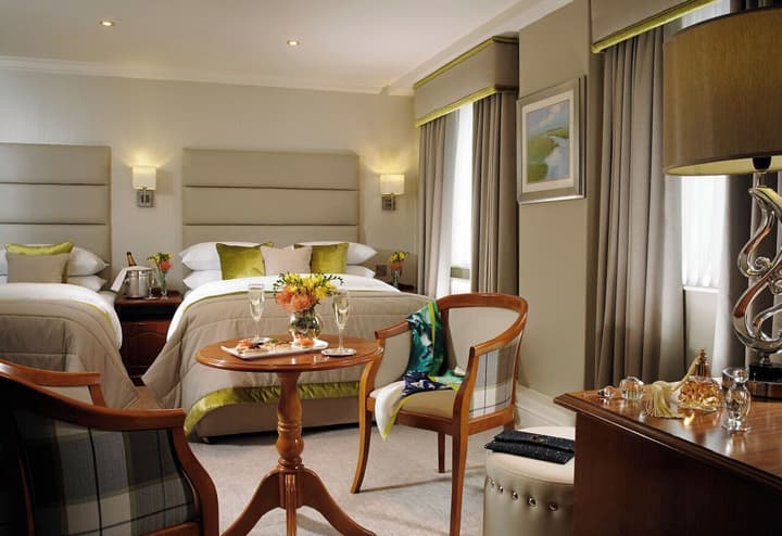 Buswells Hotel