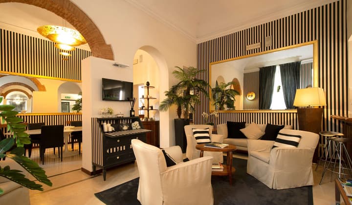De La Pace, Sure Hotel Collection by Best Western