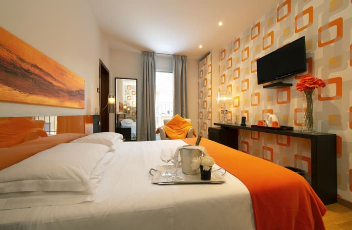 De La Pace, Sure Hotel Collection by Best Western