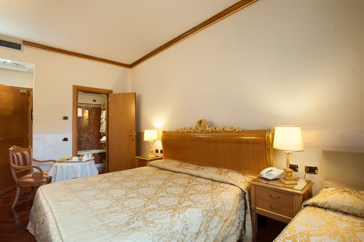 Marconi Hotel