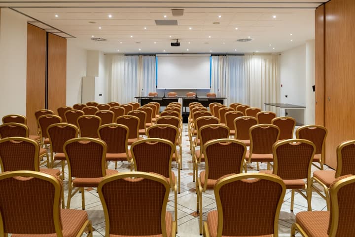 Hotel Ovest