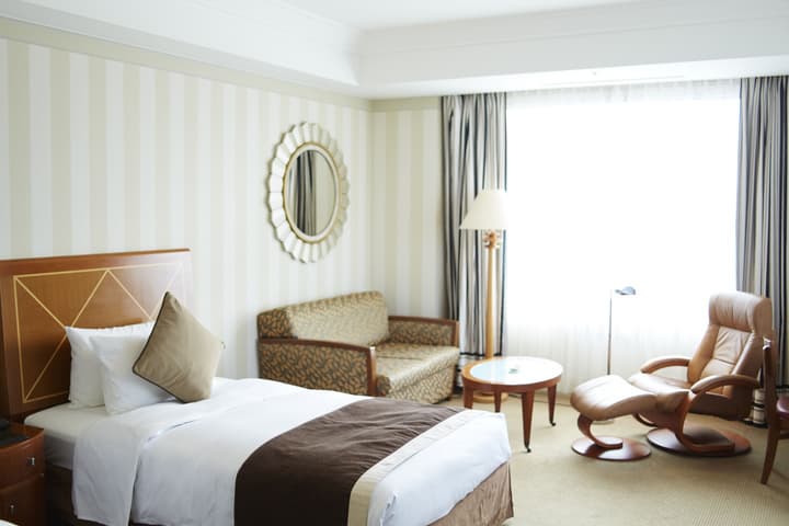 Imperial Hotel, Osaka