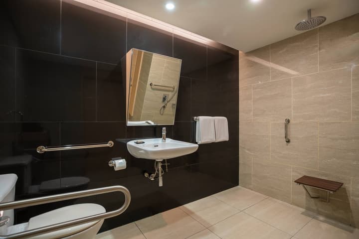 Renaissance Kuala Lumpur Hotel & Convention Centre