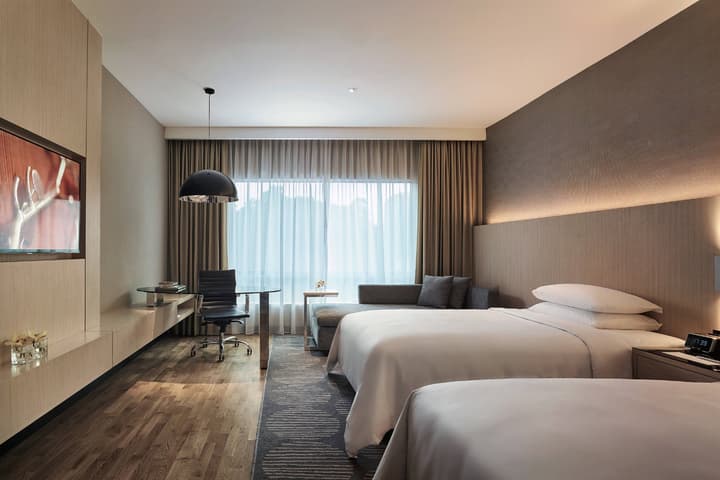 Renaissance Kuala Lumpur Hotel & Convention Centre