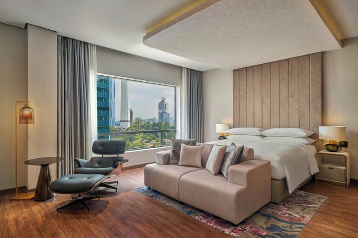 Renaissance Kuala Lumpur Hotel & Convention Centre