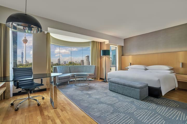 Renaissance Kuala Lumpur Hotel & Convention Centre