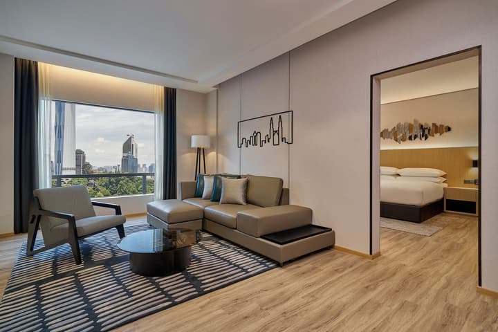 Renaissance Kuala Lumpur Hotel & Convention Centre