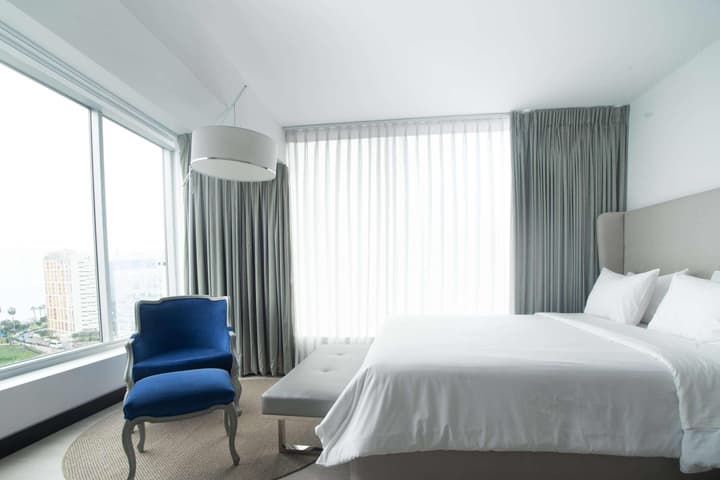 Radisson Hotel Decapolis Miraflores