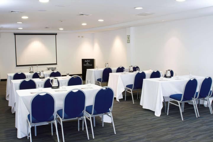 Radisson Hotel Decapolis Miraflores