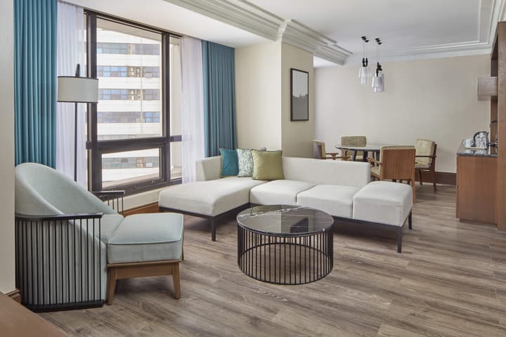 Holiday Inn & Suites Manila Galleria by IHG