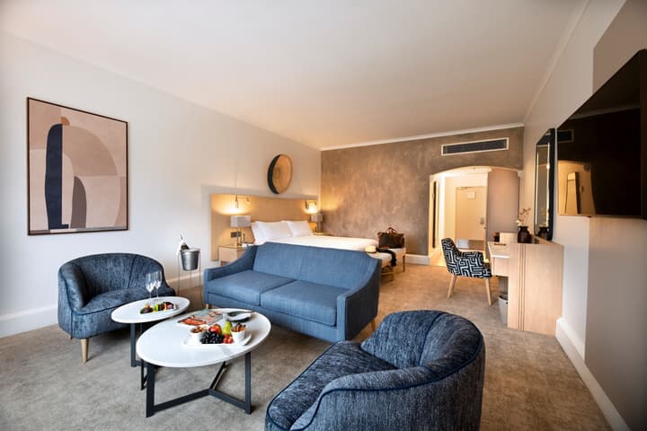Victoria and Alfred Hotel by NEWMARK