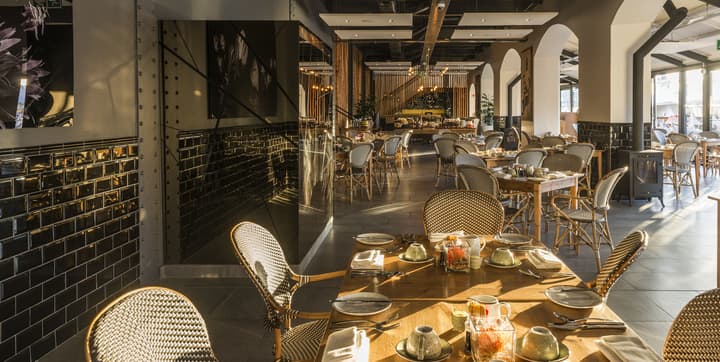 Victoria and Alfred Hotel by NEWMARK