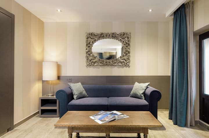 Hotel Reina Cristina