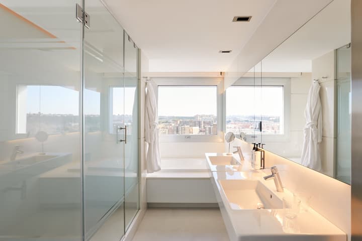 voco Madrid Retiro by IHG