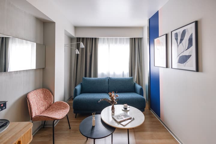 voco Madrid Retiro by IHG