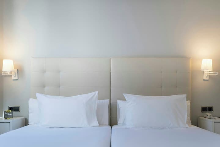 Hotel Sercotel Tres Luces