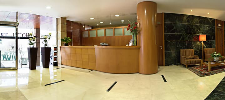 Hotel Sercotel Tres Luces