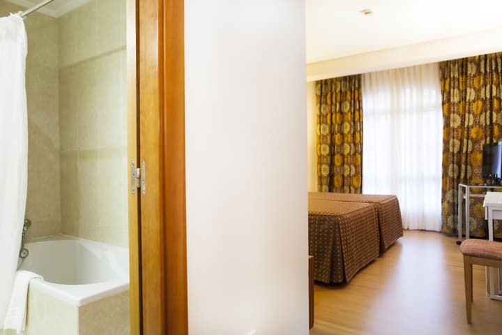 Hotel Sercotel Tres Luces