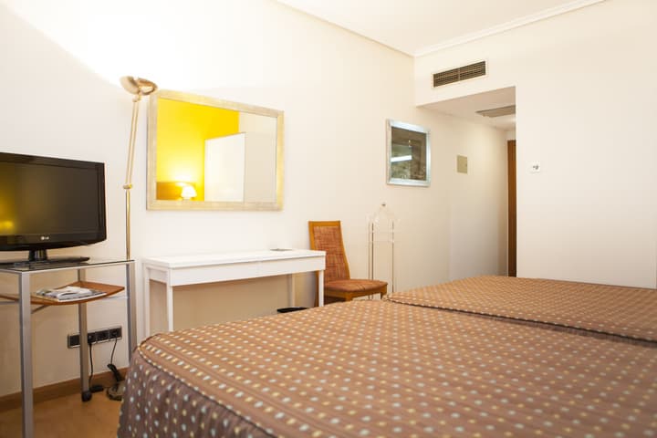 Hotel Sercotel Tres Luces