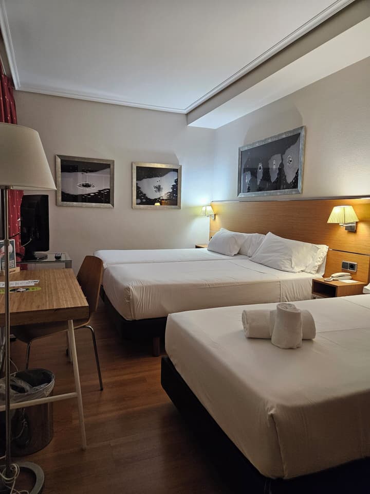 Hotel Sercotel Tres Luces