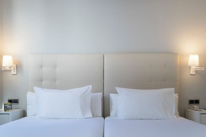 Hotel Sercotel Tres Luces